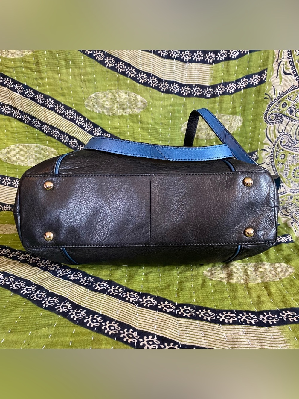 B Makowsky Black/ Blue Downtown Pebbled Leather Crossbody Satchel Purse - Picture 5 of 16